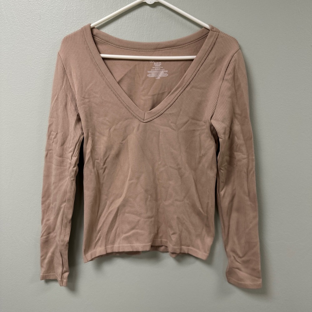 No Boundaries Womens XL Ribbed Long Sleeve V-Neck Top Tan Fitted